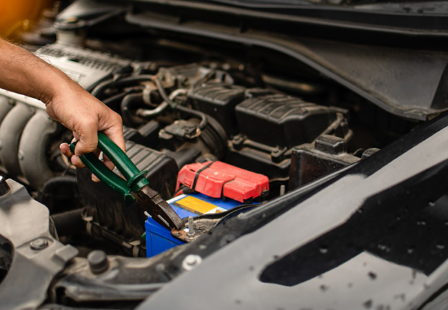 Réparation de batterie voiture sur place à Paris et Ile de France